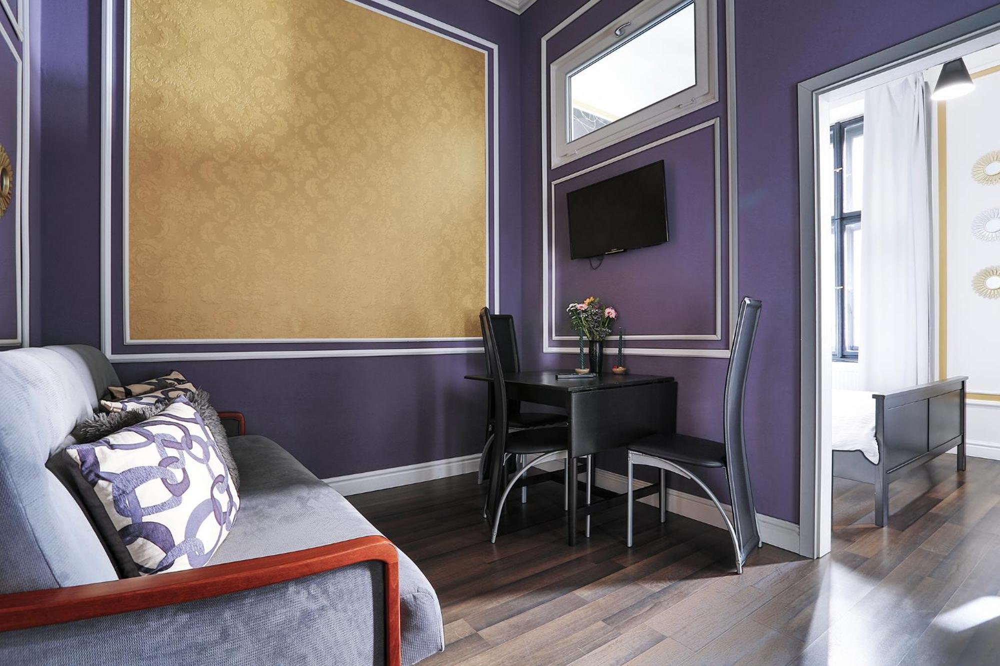 Two-Bedroom Haven In The Old Town Praha Bagian luar foto